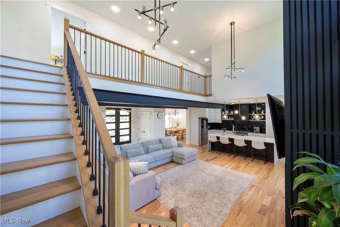 Medina, Ohio, 44256, United States, 4 Bedrooms Bedrooms, ,5 BathroomsBathrooms,Residential,Active,1953983