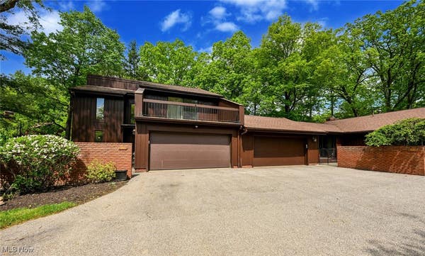 素晴らしい品質 Northfield, OH Real Estate & Homes For Sale | RE/MAX 少女漫画