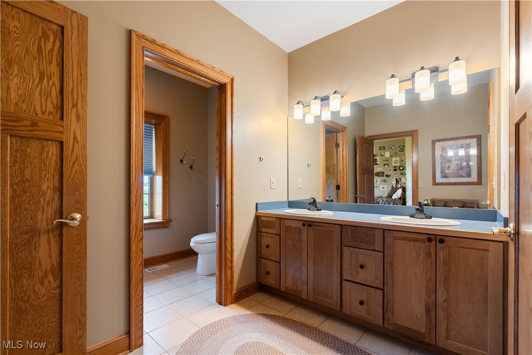 Marshallville, Ohio, 44645, United States, 4 Bedrooms Bedrooms, ,4 BathroomsBathrooms,Residential,Active,1909596