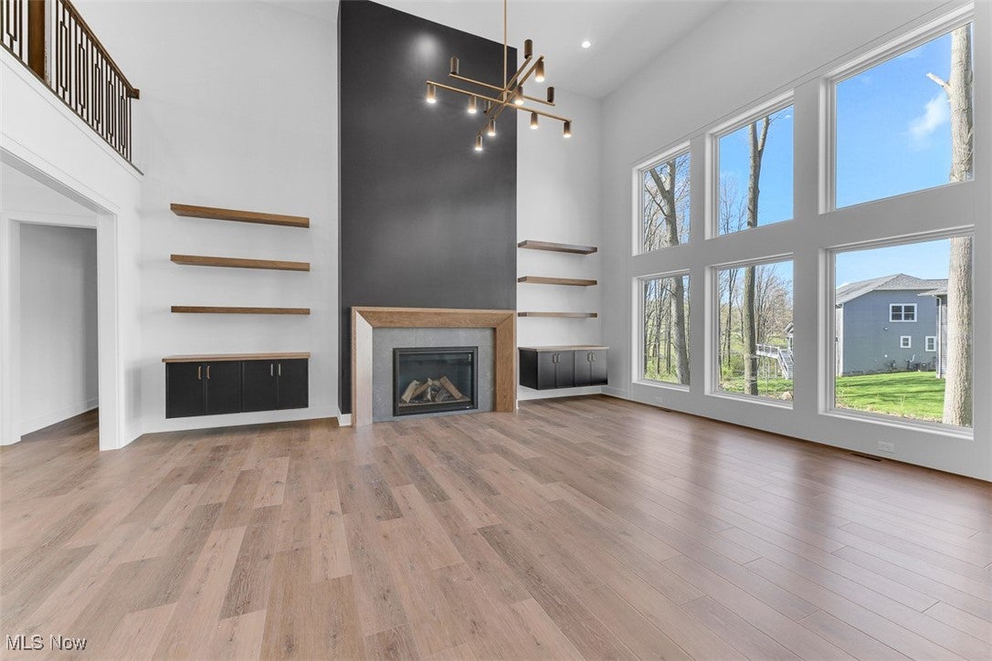 Aurora, Ohio, 44202, United States, 4 Bedrooms Bedrooms, ,4 BathroomsBathrooms,Residential,Active,2009163