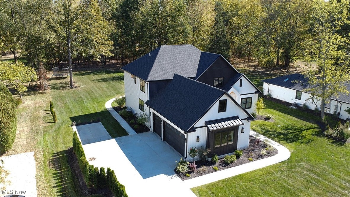 Westlake, Ohio, 44145, United States, 5 Bedrooms Bedrooms, ,6 BathroomsBathrooms,Residential,Active,1988431