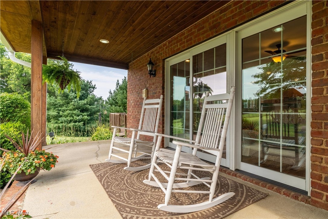 Marshallville, Ohio, 44645, United States, 4 Bedrooms Bedrooms, ,4 BathroomsBathrooms,Residential,Active,1909596