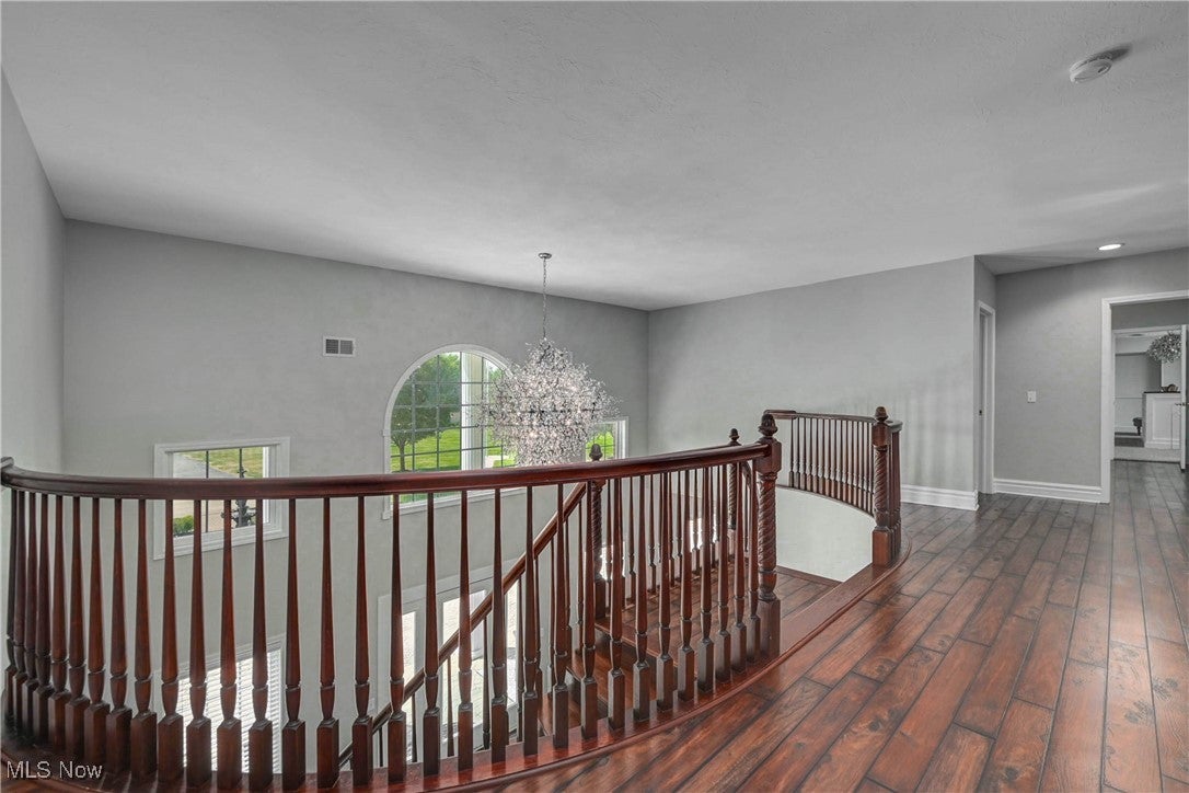 Amherst, Ohio, 44001, United States, 9 Bedrooms Bedrooms, ,6 BathroomsBathrooms,Residential,Active,1941346
