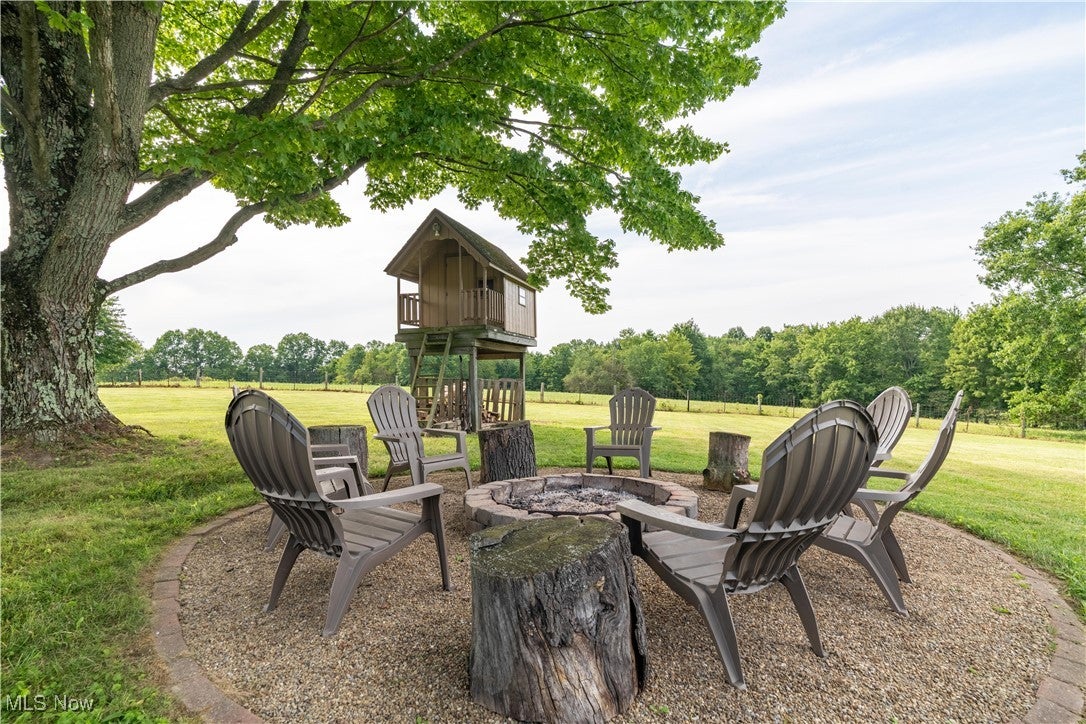 Marshallville, Ohio, 44645, United States, 4 Bedrooms Bedrooms, ,4 BathroomsBathrooms,Residential,Active,1909596