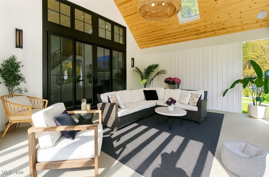 Westlake, Ohio, 44145, United States, 5 Bedrooms Bedrooms, ,6 BathroomsBathrooms,Residential,Active,1988431