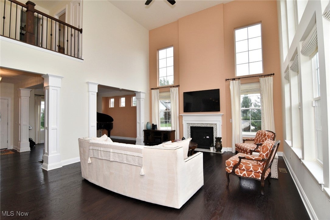 Chagrin Falls, Ohio, 44023, United States, 5 Bedrooms Bedrooms, ,5 BathroomsBathrooms,Residential,Active,1929410