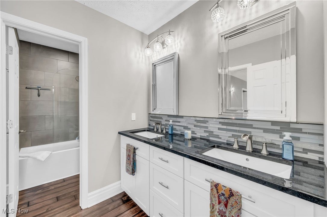 Amherst, Ohio, 44001, United States, 9 Bedrooms Bedrooms, ,6 BathroomsBathrooms,Residential,Active,1941346