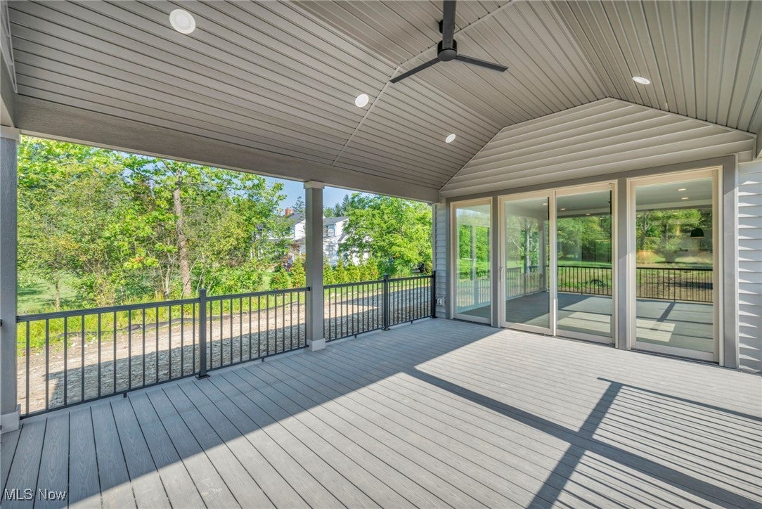 Aurora, Ohio, 44202, United States, 6 Bedrooms Bedrooms, ,5 BathroomsBathrooms,Residential,Active,1909651