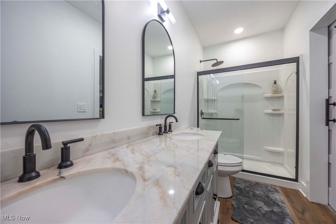 Medina, Ohio, 44256, United States, 4 Bedrooms Bedrooms, ,5 BathroomsBathrooms,Residential,Active,1953983