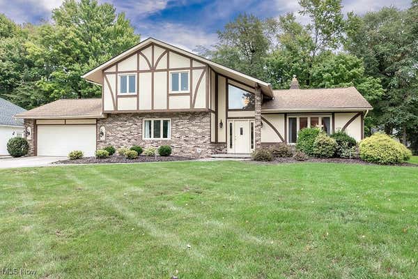 457 LOWELL DR, HIGHLAND HEIGHTS, OH 44143 - Image 1