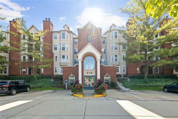 220 FOX HOLLOW DR APT 301, CLEVELAND, OH 44124 - Image 1