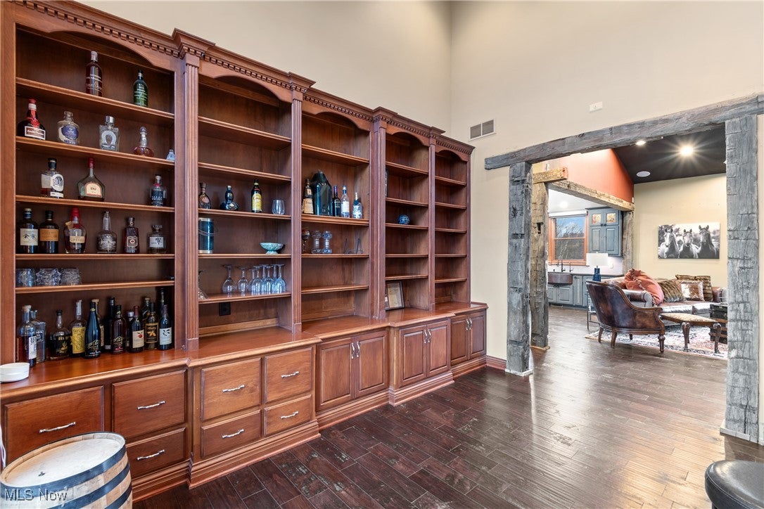 Canton, Ohio, 44721, United States, 3 Bedrooms Bedrooms, ,4 BathroomsBathrooms,Residential,Active,1997888