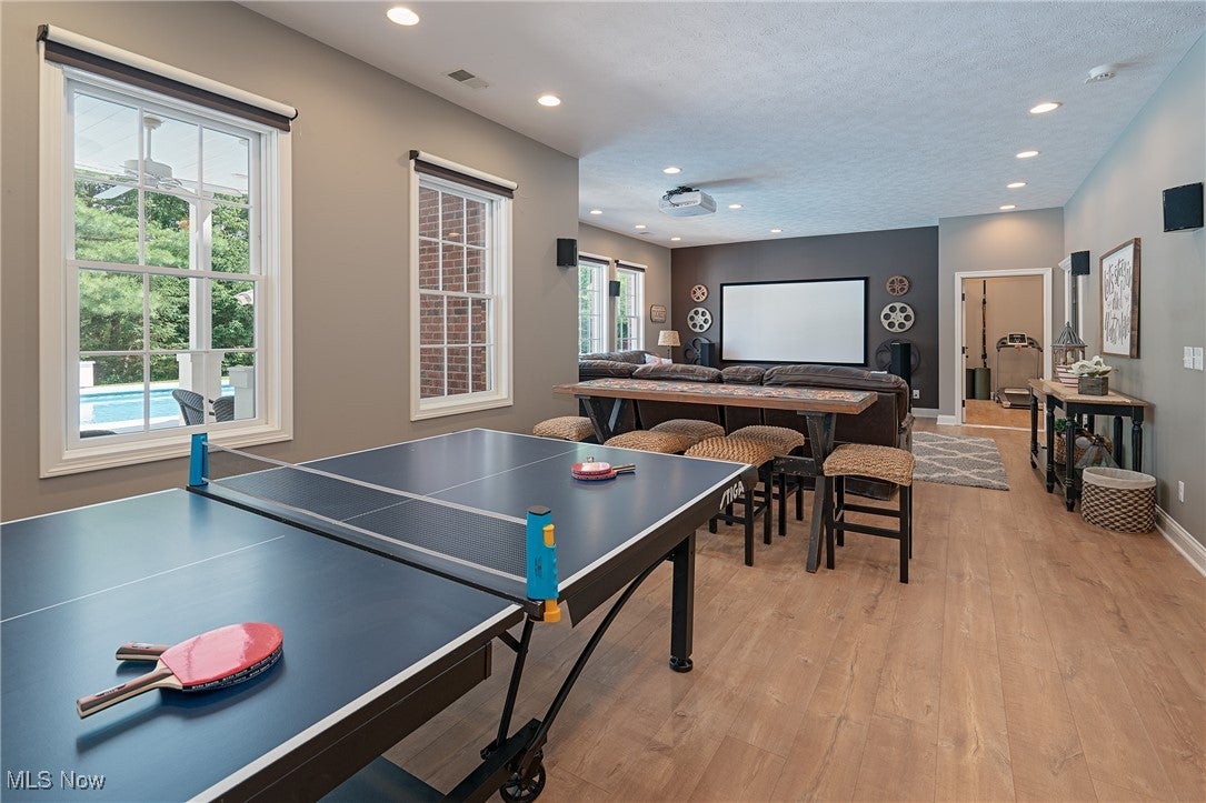 Marietta, Ohio, 45750, United States, ,6 BathroomsBathrooms,Residential,Active,1824493