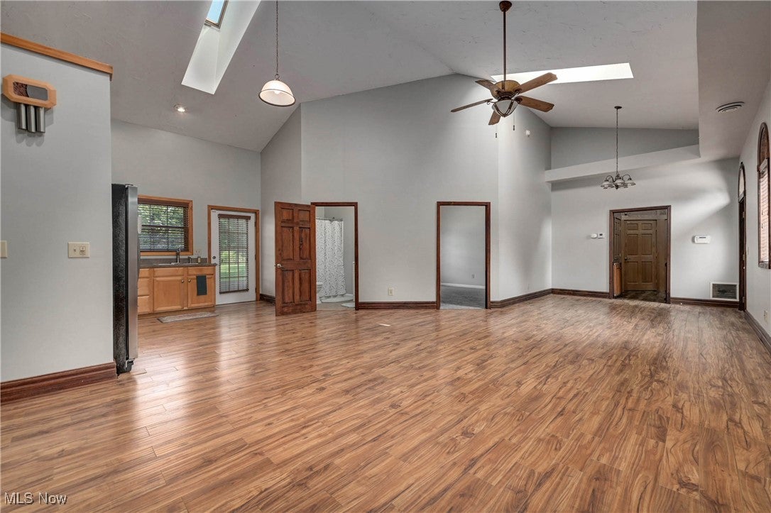 Amherst, Ohio, 44001, United States, 9 Bedrooms Bedrooms, ,6 BathroomsBathrooms,Residential,Active,1941346