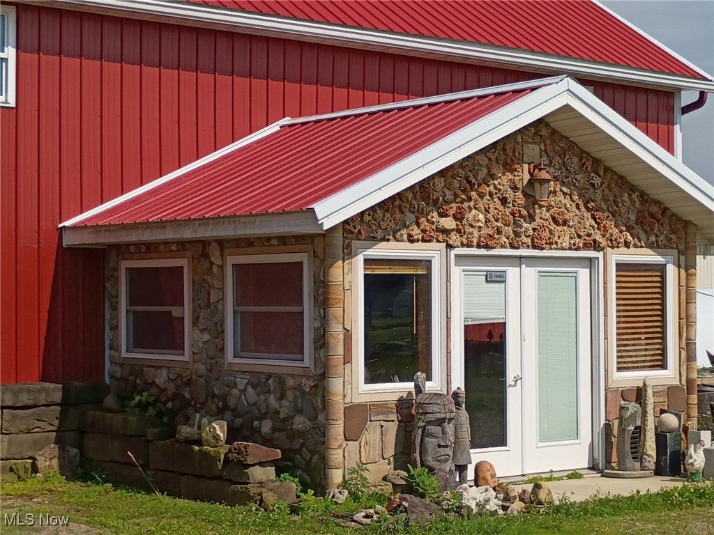 New London, Ohio, 44851, United States, 4 Bedrooms Bedrooms, ,3 BathroomsBathrooms,Residential,Active,1922737