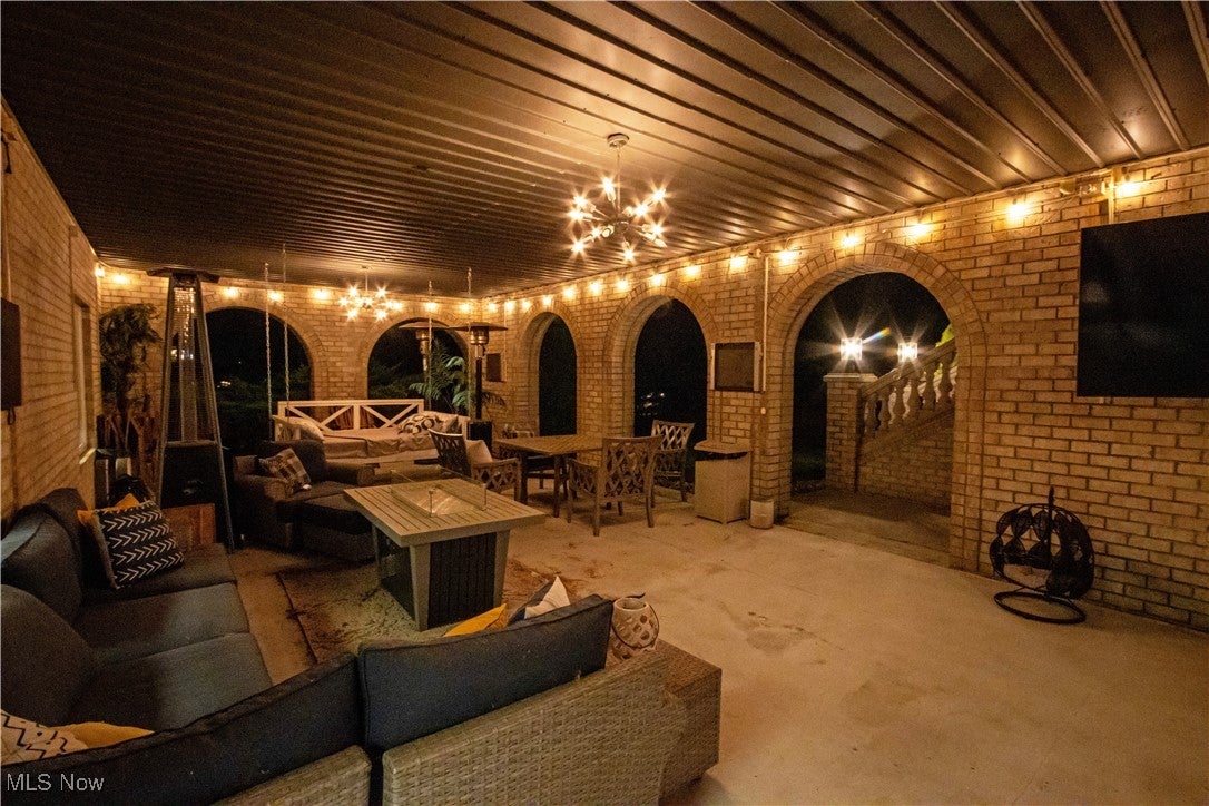 Wooster, Ohio, 44691, United States, 6 Bedrooms Bedrooms, ,9 BathroomsBathrooms,Residential,Active,1988412