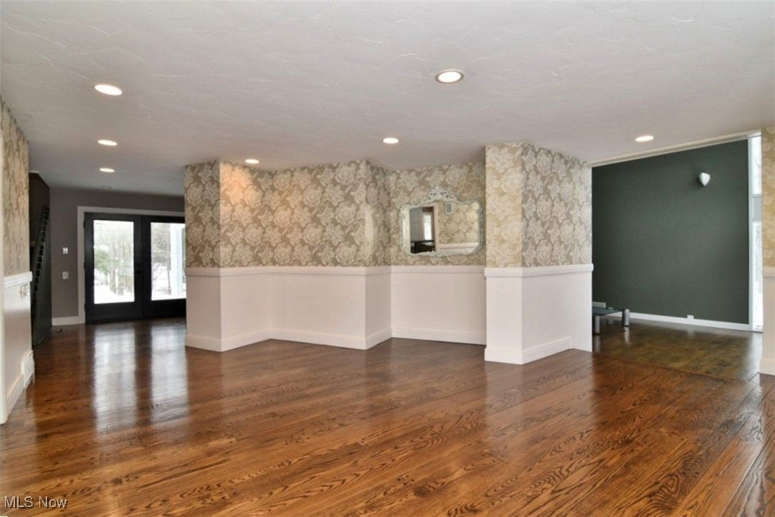 Shaker Heights, Ohio, 44122, United States, 4 Bedrooms Bedrooms, ,5 BathroomsBathrooms,Residential,Contingent,2007147