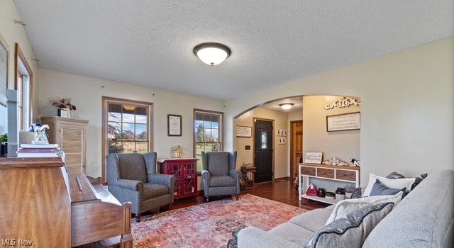 Wooster, Ohio, 44691, United States, 4 Bedrooms Bedrooms, ,4 BathroomsBathrooms,Residential,Active,1988413