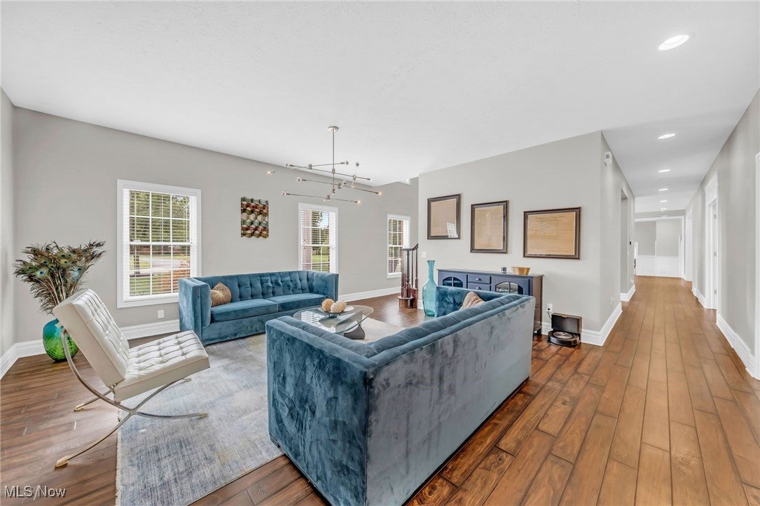 Amherst, Ohio, 44001, United States, 9 Bedrooms Bedrooms, ,6 BathroomsBathrooms,Residential,Active,1941346