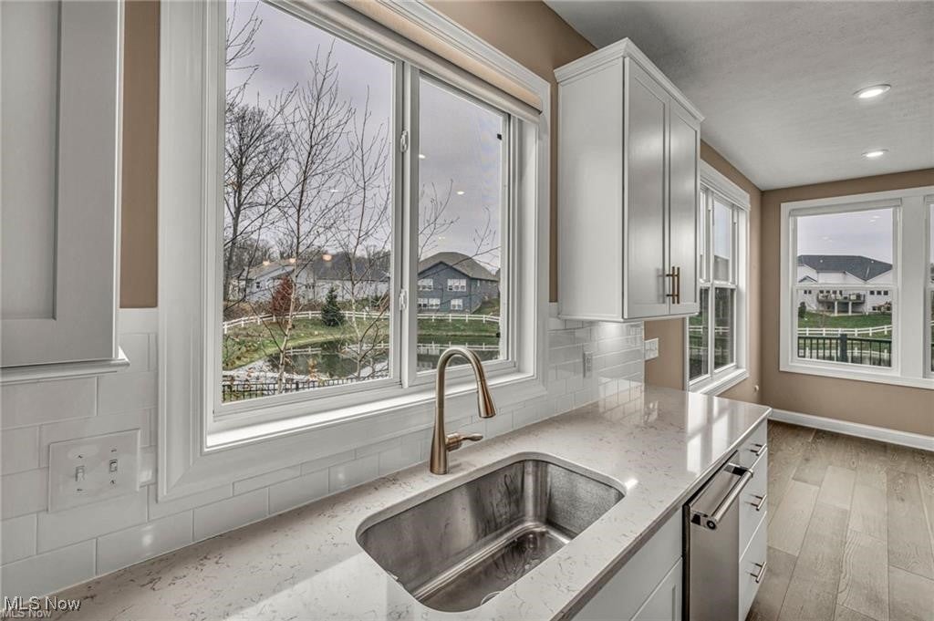 Chagrin Falls, Ohio, 44022, United States, 3 Bedrooms Bedrooms, ,4 BathroomsBathrooms,Residential,Active,1945059