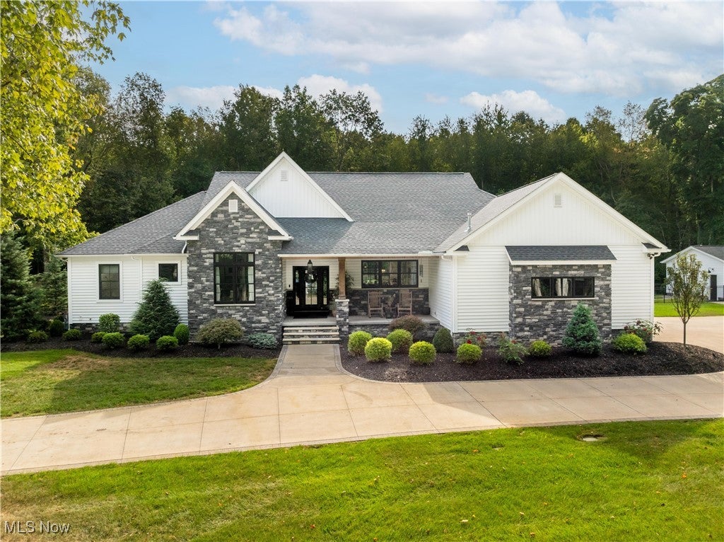 Akron, Ohio, 44312, United States, 3 Bedrooms Bedrooms, ,4 BathroomsBathrooms,Residential,Active,1929696