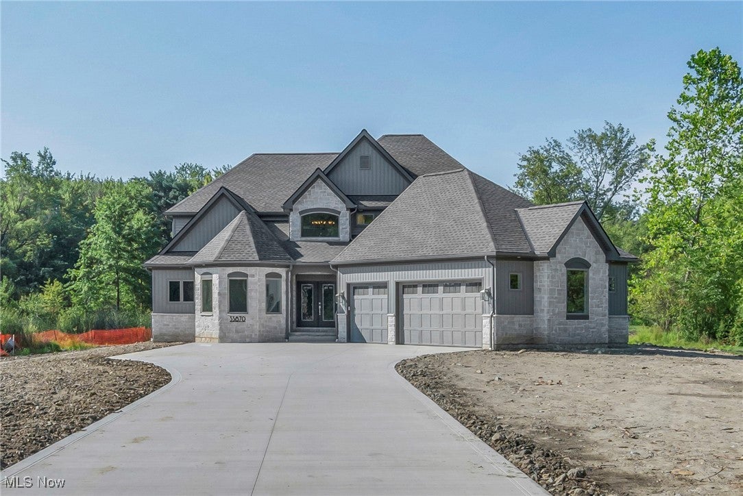 Aurora, Ohio, 44202, United States, 6 Bedrooms Bedrooms, ,5 BathroomsBathrooms,Residential,Active,1909651