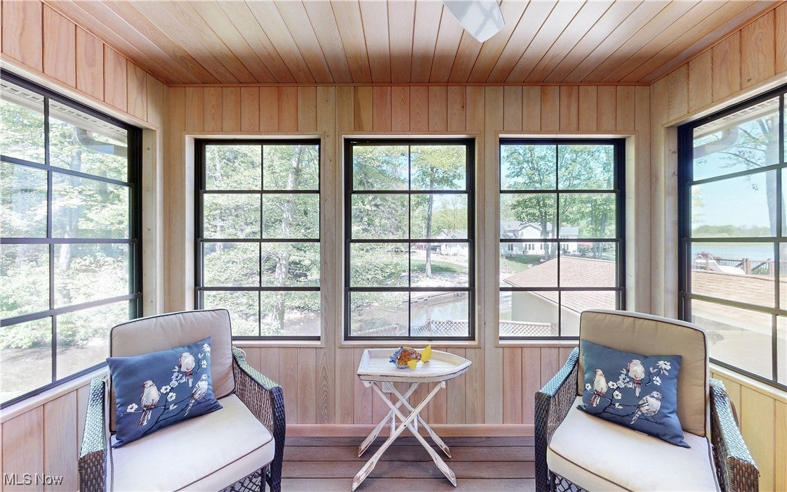 Roaming Shores, Ohio, 44084, United States, ,5 BathroomsBathrooms,Residential,Active,1820347
