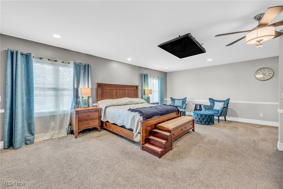 Amherst, Ohio, 44001, United States, 9 Bedrooms Bedrooms, ,6 BathroomsBathrooms,Residential,Active,1941346