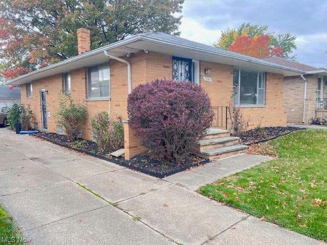 5244 E 104TH ST, GARFIELD HEIGHTS, OH 44125, photo 1 of 9