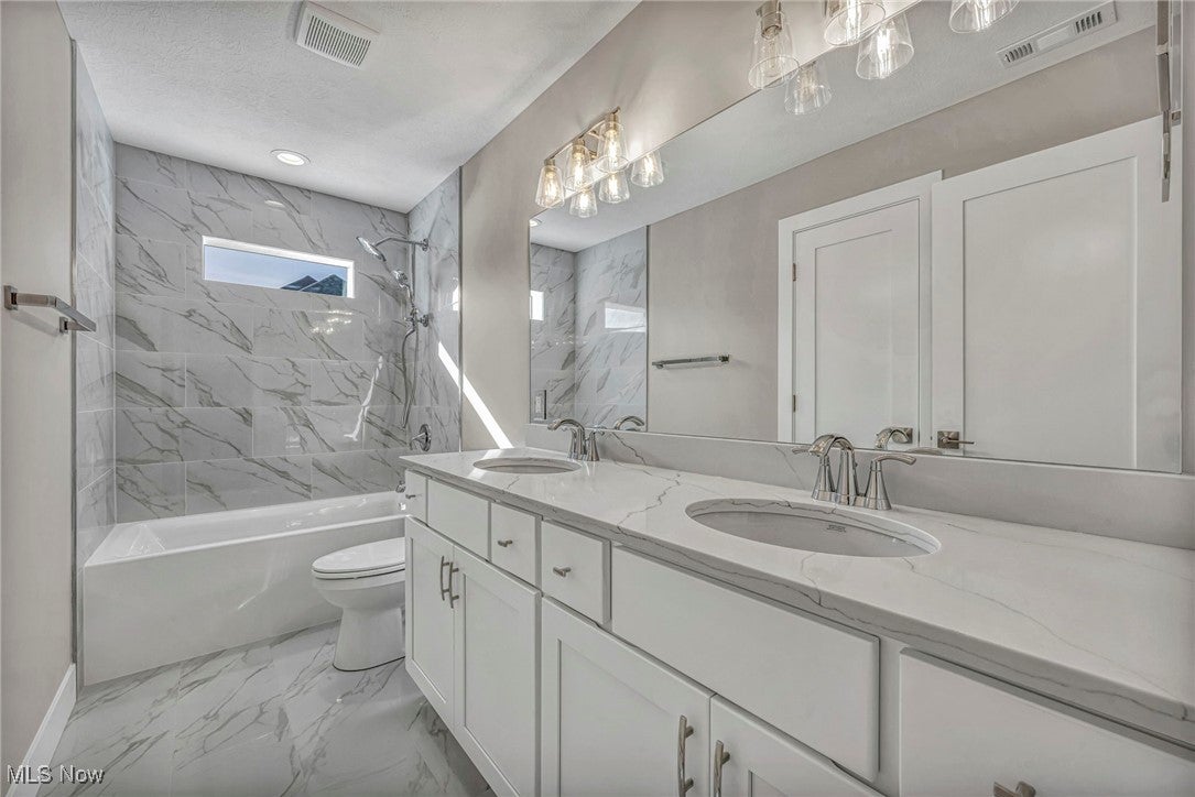 Shaker Heights, Ohio, 44122, United States, 6 Bedrooms Bedrooms, ,5 BathroomsBathrooms,Residential,Active,1909081