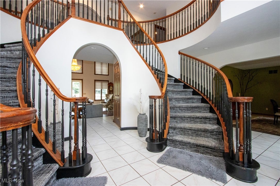 Wooster, Ohio, 44691, United States, 6 Bedrooms Bedrooms, ,9 BathroomsBathrooms,Residential,Active,1988412