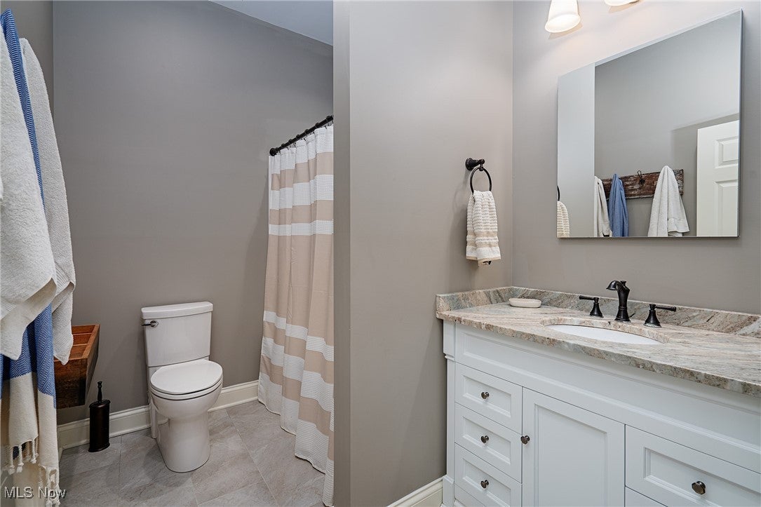 Marietta, Ohio, 45750, United States, ,6 BathroomsBathrooms,Residential,Active,1824493