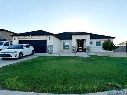 801 BARCELONA CT, CARLSBAD, NM 88220 - Image 1