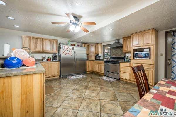 817 GRAPE ST, TRUTH OR CONSEQUENCES, NM 87901, photo 4 of 36