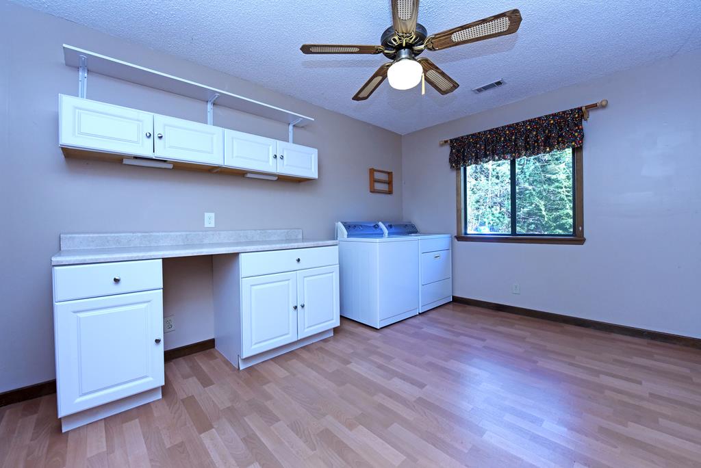 Blairsville, Georgia, 30512, United States, 3 Bedrooms Bedrooms, ,3 BathroomsBathrooms,Residential,Active,2009171