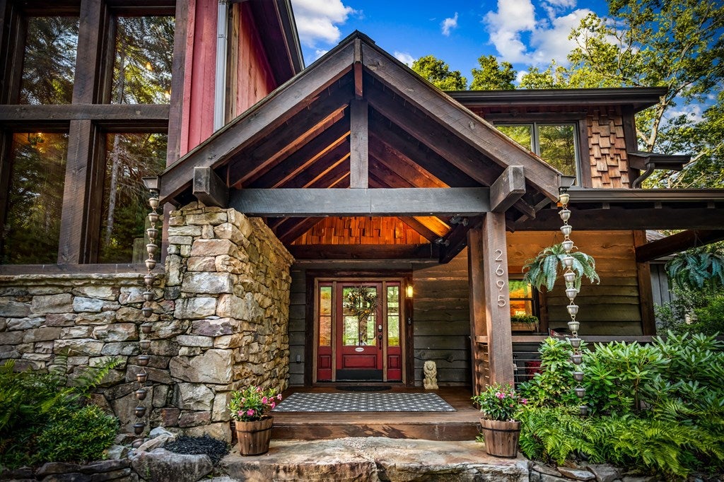 Blue Ridge, Georgia, 30513, United States, 3 Bedrooms Bedrooms, ,5 BathroomsBathrooms,Residential,Active,1973531