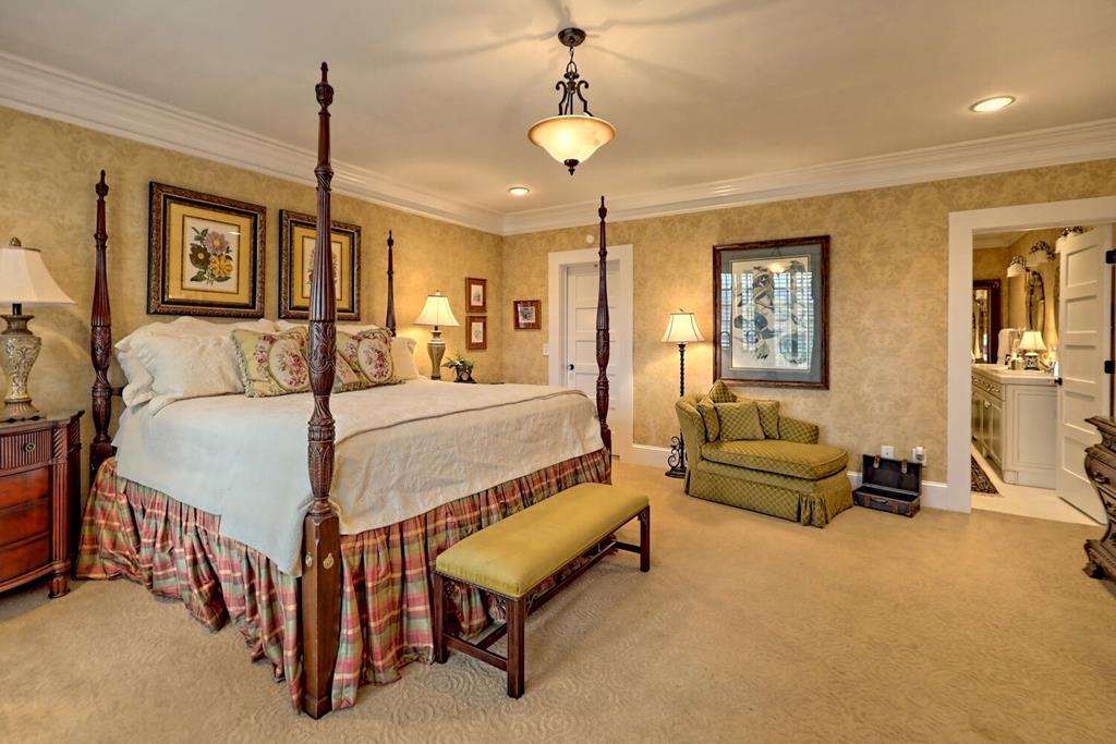 Young Harris, Georgia, 30582, United States, 4 Bedrooms Bedrooms, ,5 BathroomsBathrooms,Residential,Active,1945371