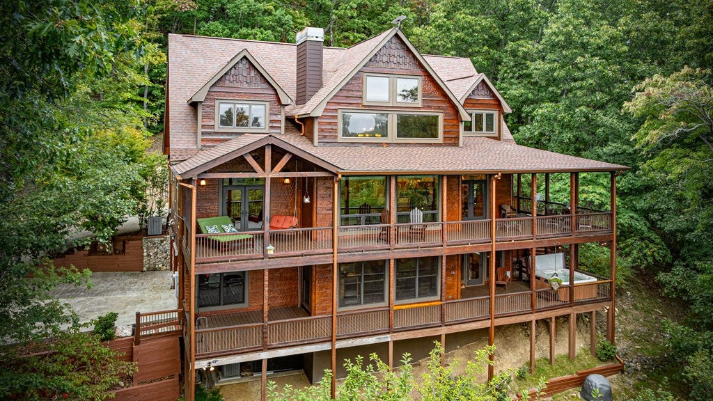 Morganton, Georgia, 30560, United States, 4 Bedrooms Bedrooms, ,5 BathroomsBathrooms,Residential,Active,1952626