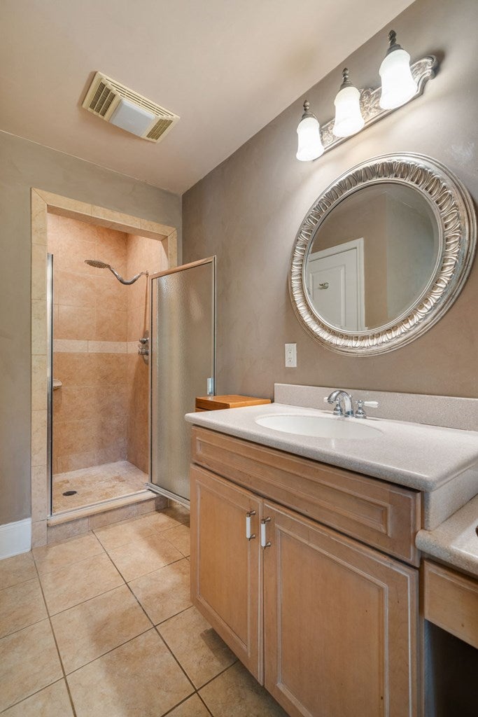 Ellijay, Georgia, 30536, United States, 3 Bedrooms Bedrooms, ,3 BathroomsBathrooms,Residential,Active,1953369