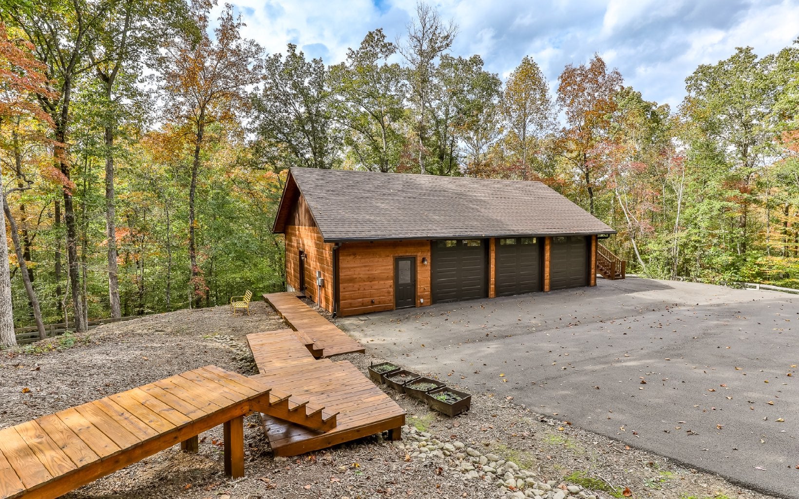 Talking Rock, Georgia, 30175, United States, 5 Bedrooms Bedrooms, ,6 BathroomsBathrooms,Residential,Active,1914601