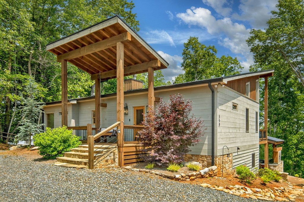 Morganton, Georgia, 30560, United States, 4 Bedrooms Bedrooms, ,4 BathroomsBathrooms,Residential,Active,1844261