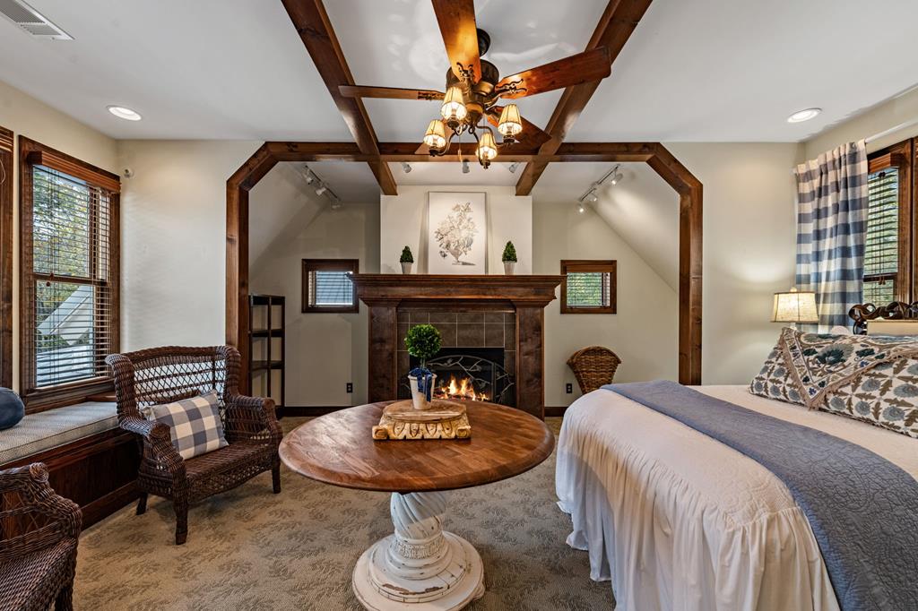 Ellijay, Georgia, 30540, United States, 4 Bedrooms Bedrooms, ,3 BathroomsBathrooms,Residential,Active,1968430