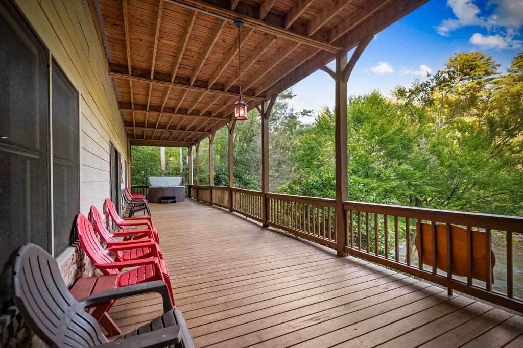 Blue Ridge, Georgia, 30513, United States, 4 Bedrooms Bedrooms, ,3 BathroomsBathrooms,Residential,Active,1945235