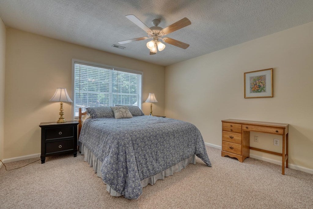 Blairsville, Georgia, 30512, United States, 4 Bedrooms Bedrooms, ,4 BathroomsBathrooms,Residential,Active,1892611