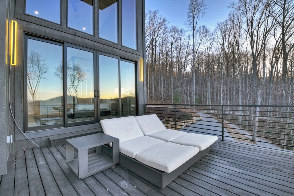 Blue Ridge, Georgia, 30513, United States, 5 Bedrooms Bedrooms, ,6 BathroomsBathrooms,Residential,Active,2017447