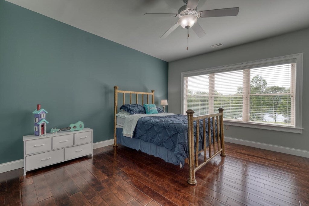 Blairsville, Georgia, 30512, United States, 4 Bedrooms Bedrooms, ,4 BathroomsBathrooms,Residential,Active,1850663