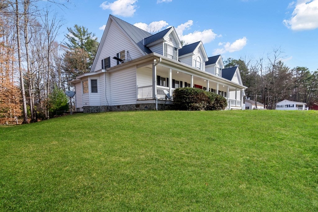 Blairsville, Georgia, 30512, United States, 5 Bedrooms Bedrooms, ,4 BathroomsBathrooms,Residential,Active,1741628