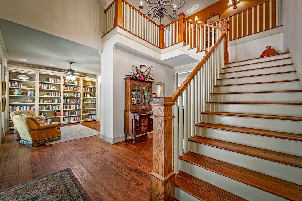 Ellijay, Georgia, 30536, United States, 4 Bedrooms Bedrooms, ,4 BathroomsBathrooms,Residential,Active,1800168