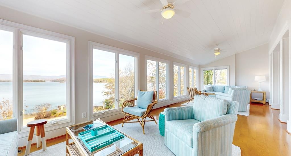 Hiawassee, Georgia, 30546, United States, 8 Bedrooms Bedrooms, ,6 BathroomsBathrooms,Residential,Active,1821974