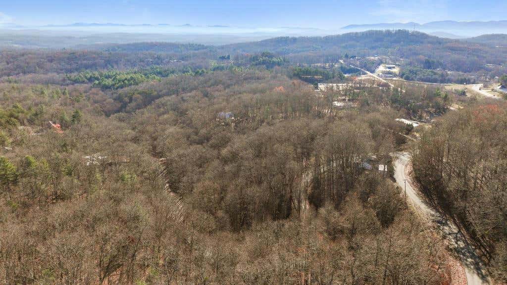 148 GRACE DR, BLUE RIDGE, GA 30513, photo 1 of 5